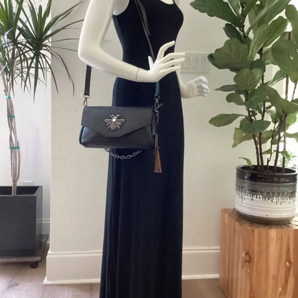 REDUCED HOUSE OF HARLOW 1960 BLACK LEATHER EMBELLISHED CRYSTAL BEE DECOR BAG - Picture 12 of 13